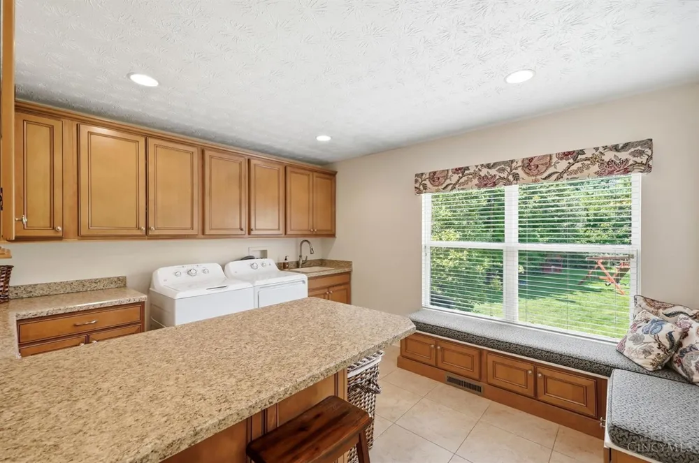 2248 Harlan Road Clearcreek, OH 45068