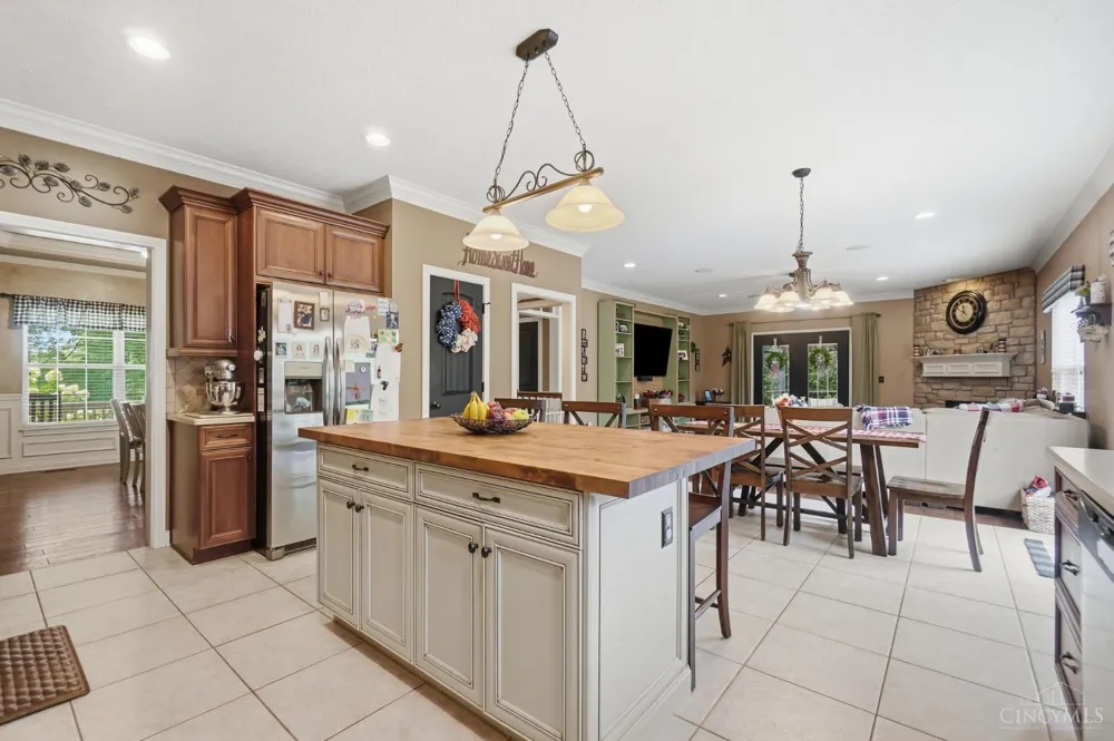 2248 Harlan Road Clearcreek, OH 45068