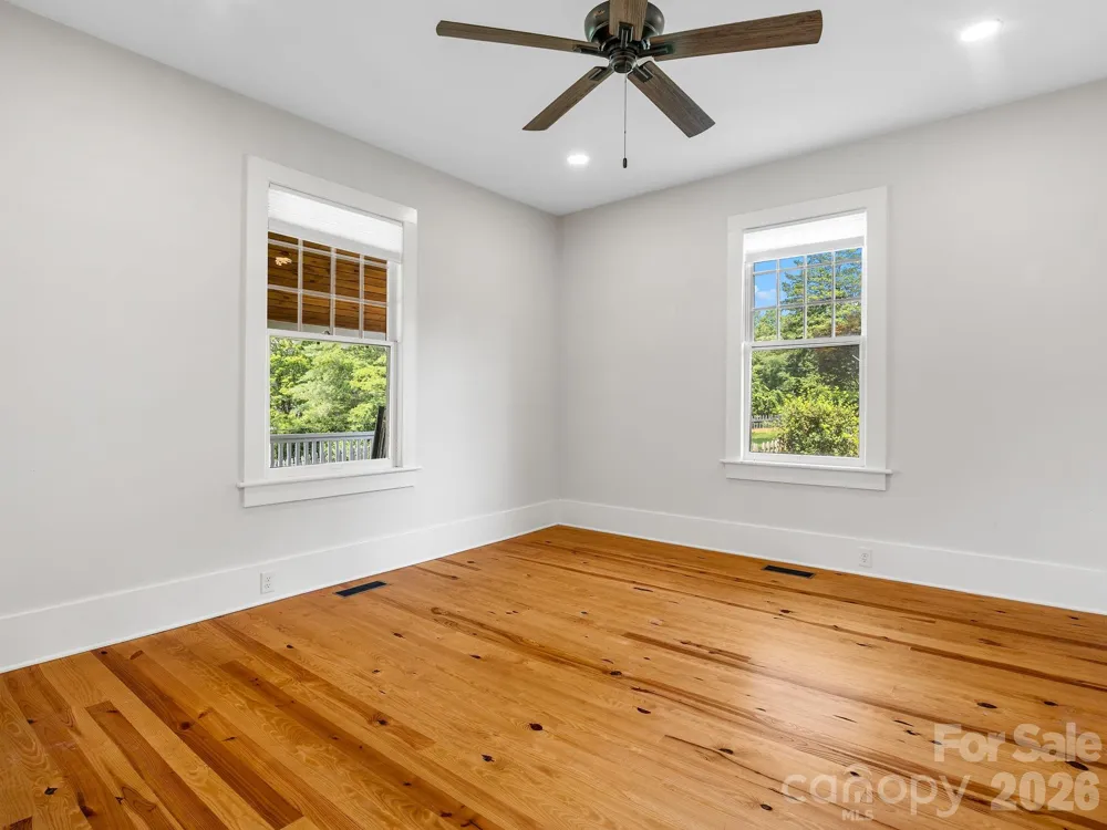 143 Broadway Avenue Tryon, NC 28782