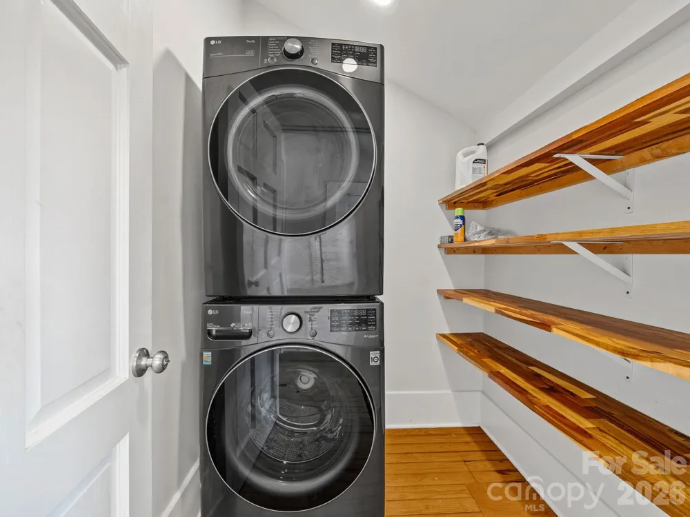 143 Broadway Avenue Tryon, NC 28782