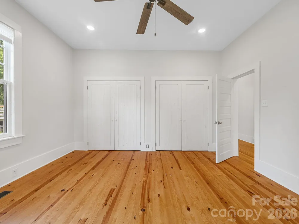143 Broadway Avenue Tryon, NC 28782