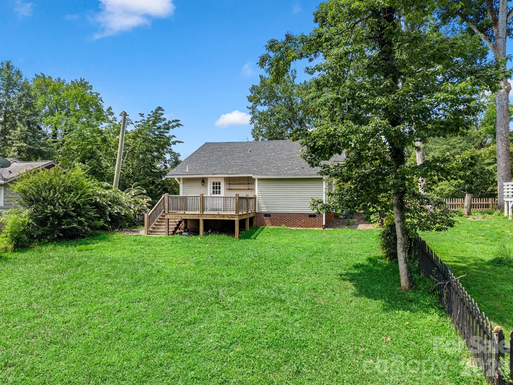 143 Broadway Avenue Tryon, NC 28782