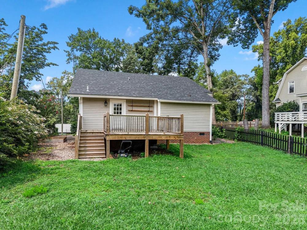 143 Broadway Avenue Tryon, NC 28782