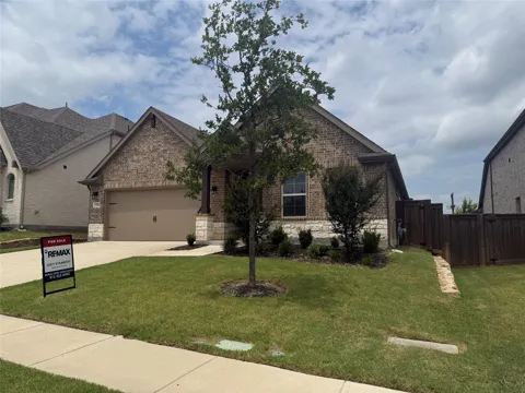 1004 Copper Smith Way