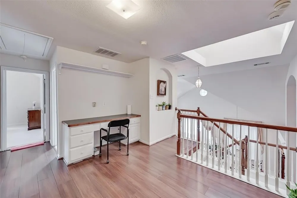 5701 Christy Lane Haltom City, TX 76137