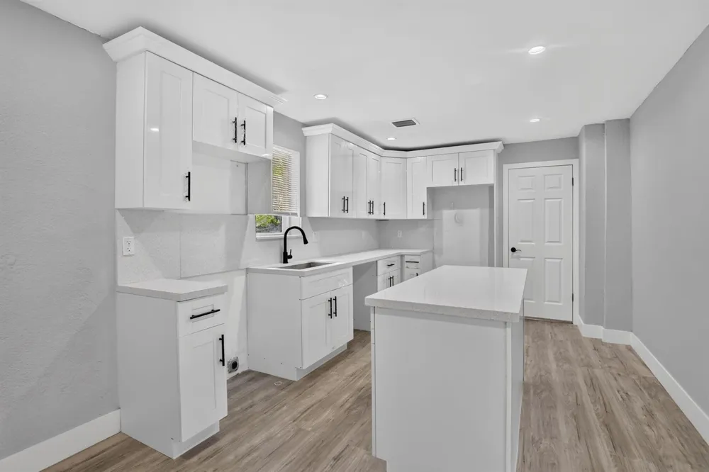 1111 SW 31ST AVENUE Fort Lauderdale, FL 33312