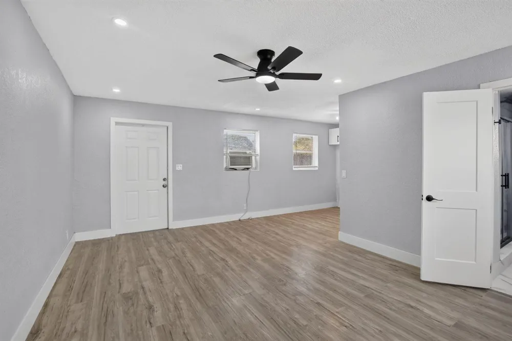 1111 SW 31ST AVENUE Fort Lauderdale, FL 33312