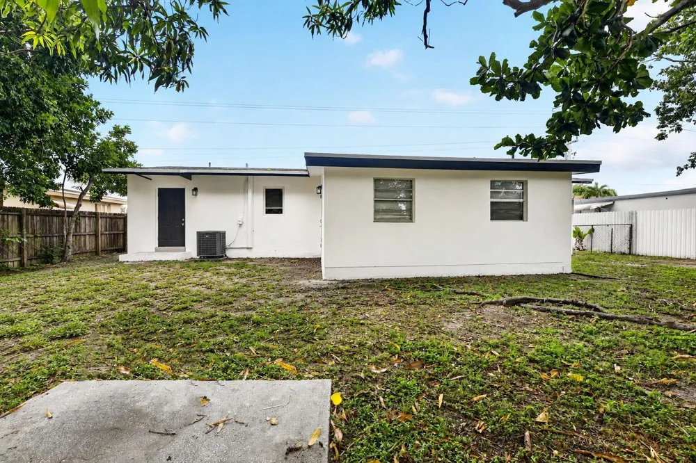 1111 SW 31ST AVENUE Fort Lauderdale, FL 33312