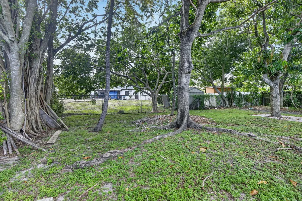 1111 SW 31ST AVENUE Fort Lauderdale, FL 33312