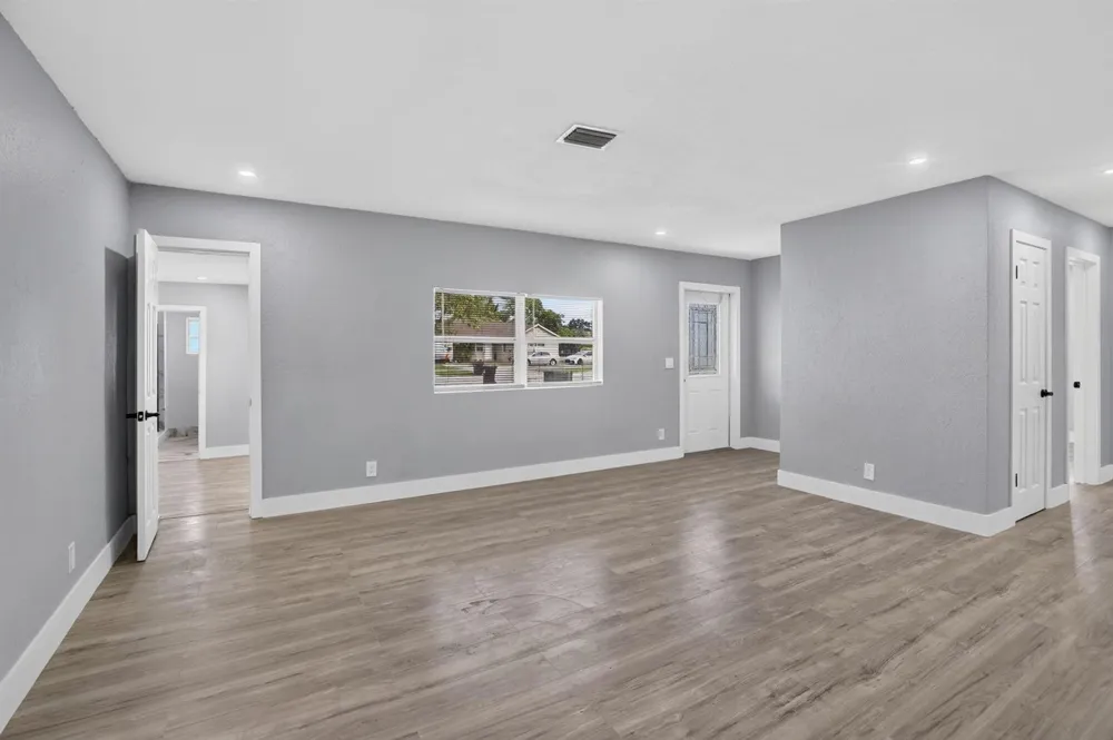 1111 SW 31ST AVENUE Fort Lauderdale, FL 33312