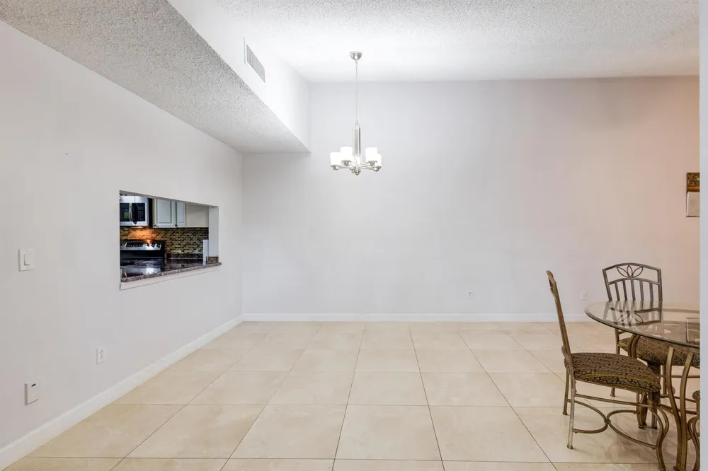 4245 S Landar Drive #4245 Lake Worth, FL 33463