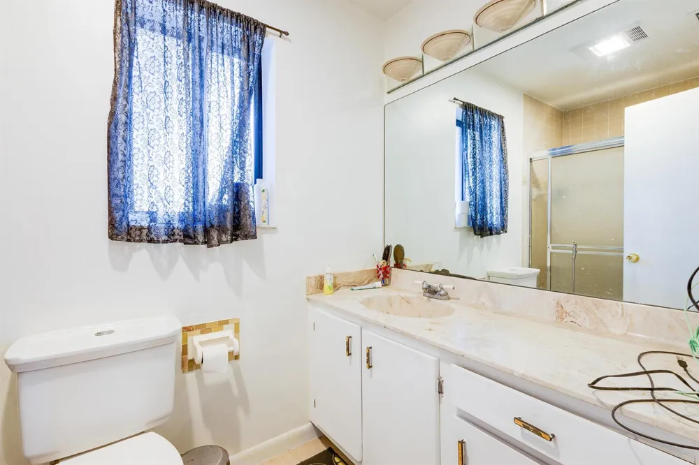 4245 S Landar Drive #4245 Lake Worth, FL 33463