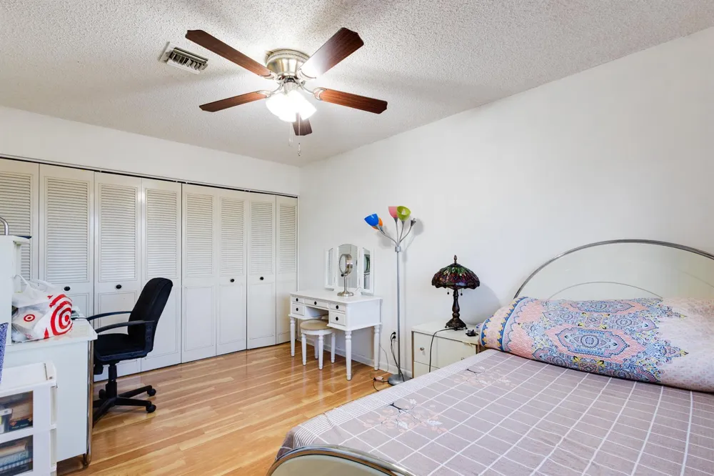 4245 S Landar Drive #4245 Lake Worth, FL 33463