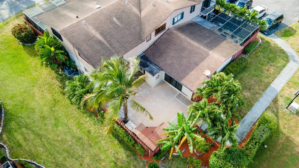 4245 S Landar Drive #4245 Lake Worth, FL 33463