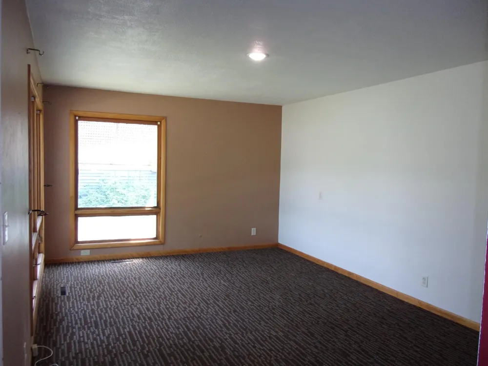 218 E 2nd Street Blue Earth, MN 56013