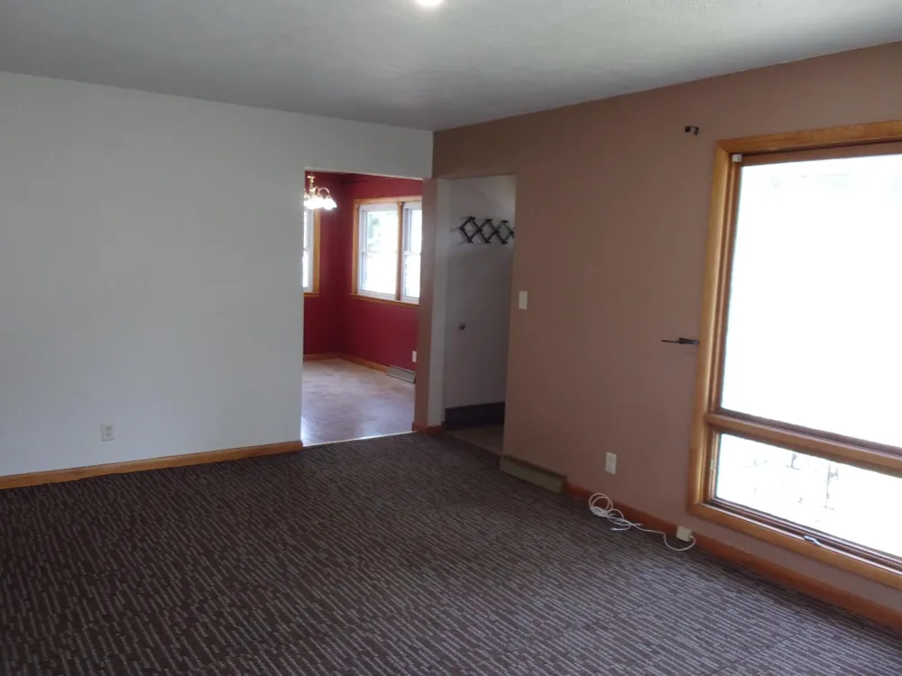 218 E 2nd Street Blue Earth, MN 56013