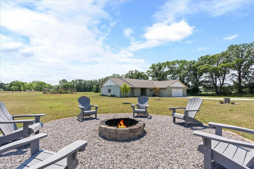 10505 Kinder Corners Brainerd, MN 56401