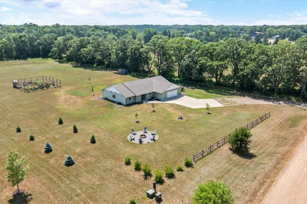 10505 Kinder Corners Brainerd, MN 56401