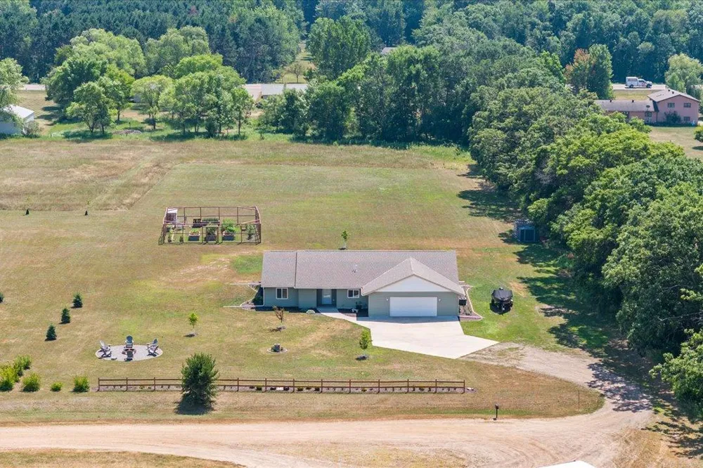 10505 Kinder Corners Brainerd, MN 56401