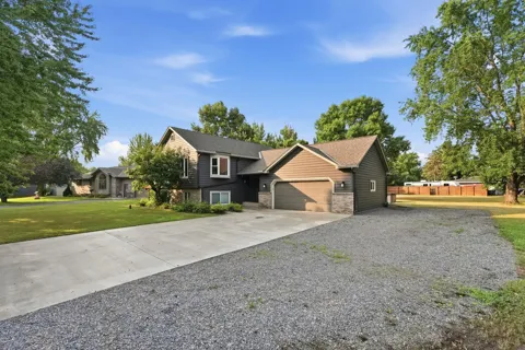 5652 W Oakes Drive