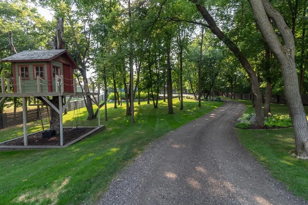 19531 S Sherman Shores Lane Audubon, MN 56511