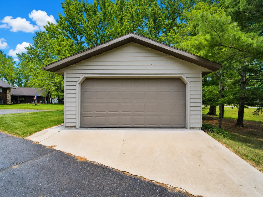 13541 Maplewood Drive Baxter, MN 56425