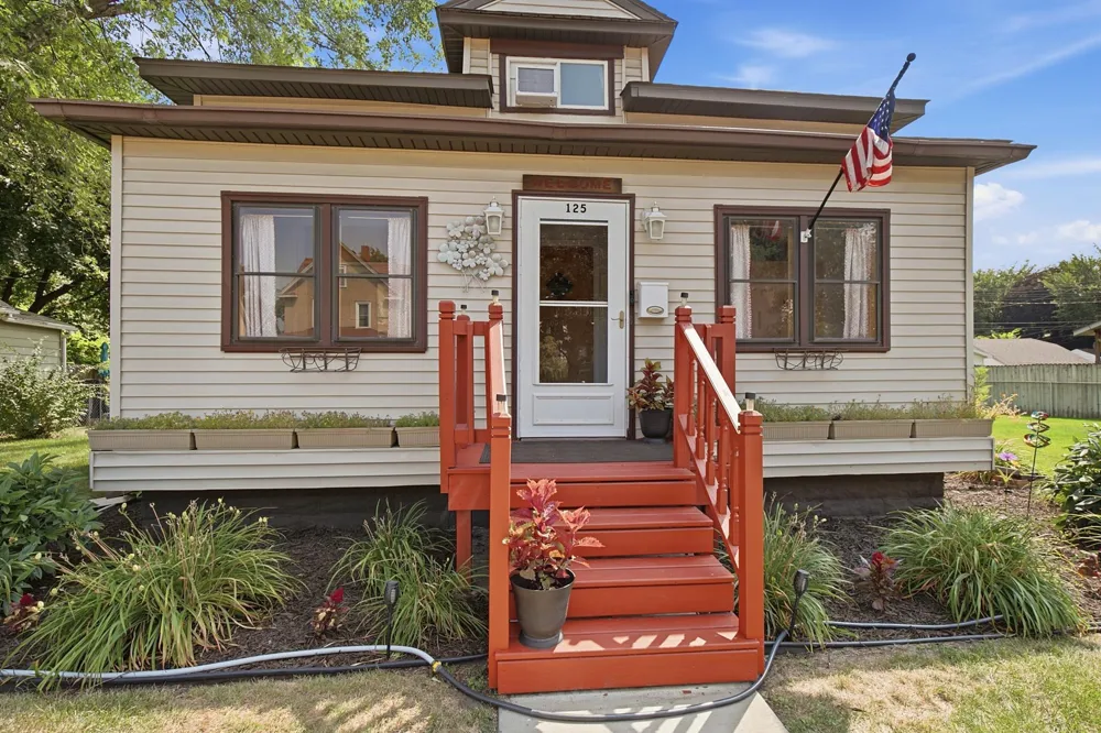 125 3rd Avenue S South Saint Paul, MN 55075