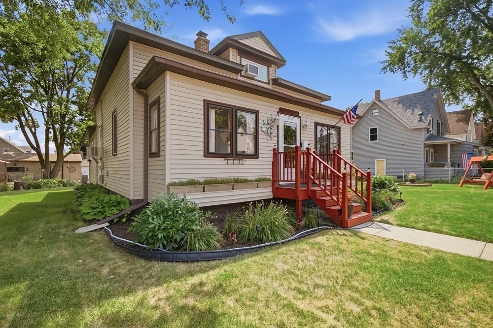 125 3rd Avenue S South Saint Paul, MN 55075