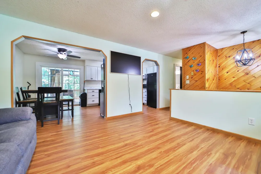 9774 Wise Road Brainerd, MN 56401