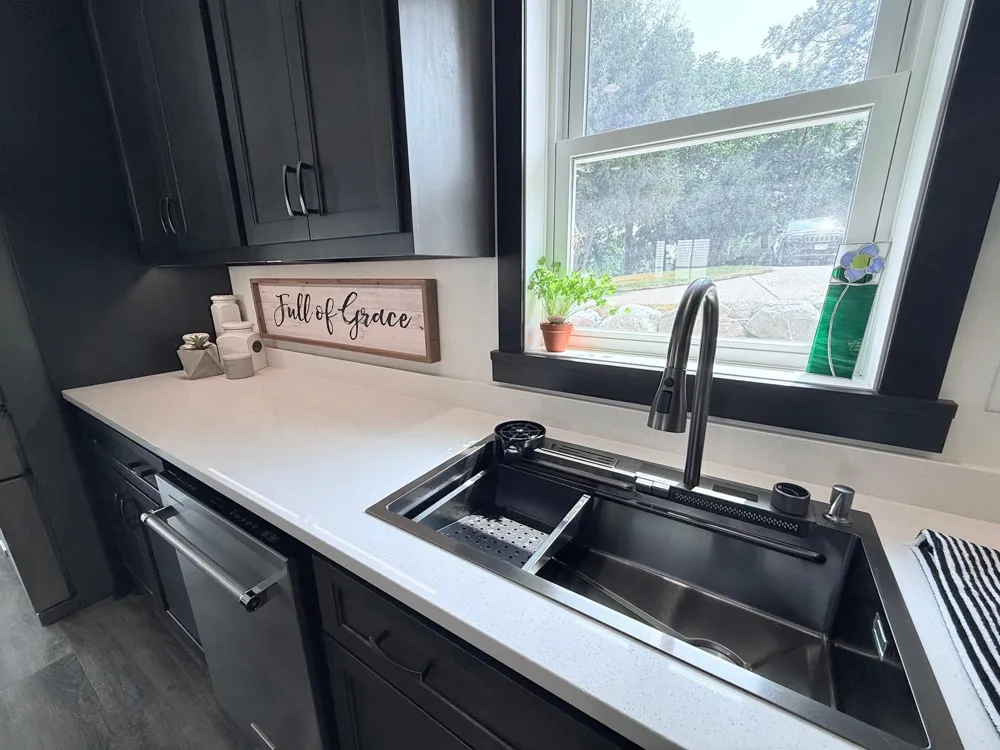 1084 W Lake Drive Detroit Lakes, MN 56501