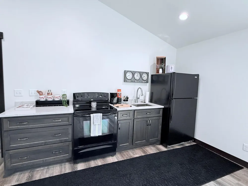 1084 W Lake Drive Detroit Lakes, MN 56501