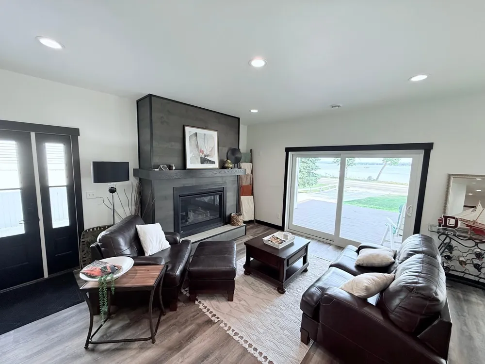 1084 W Lake Drive Detroit Lakes, MN 56501
