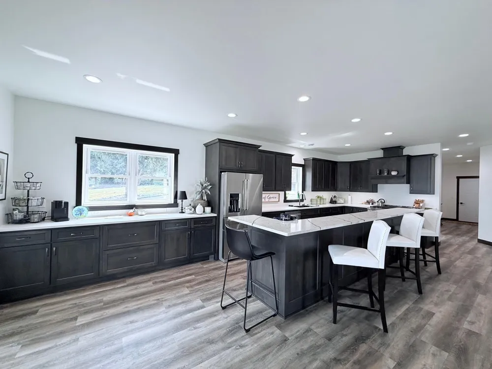1084 W Lake Drive Detroit Lakes, MN 56501
