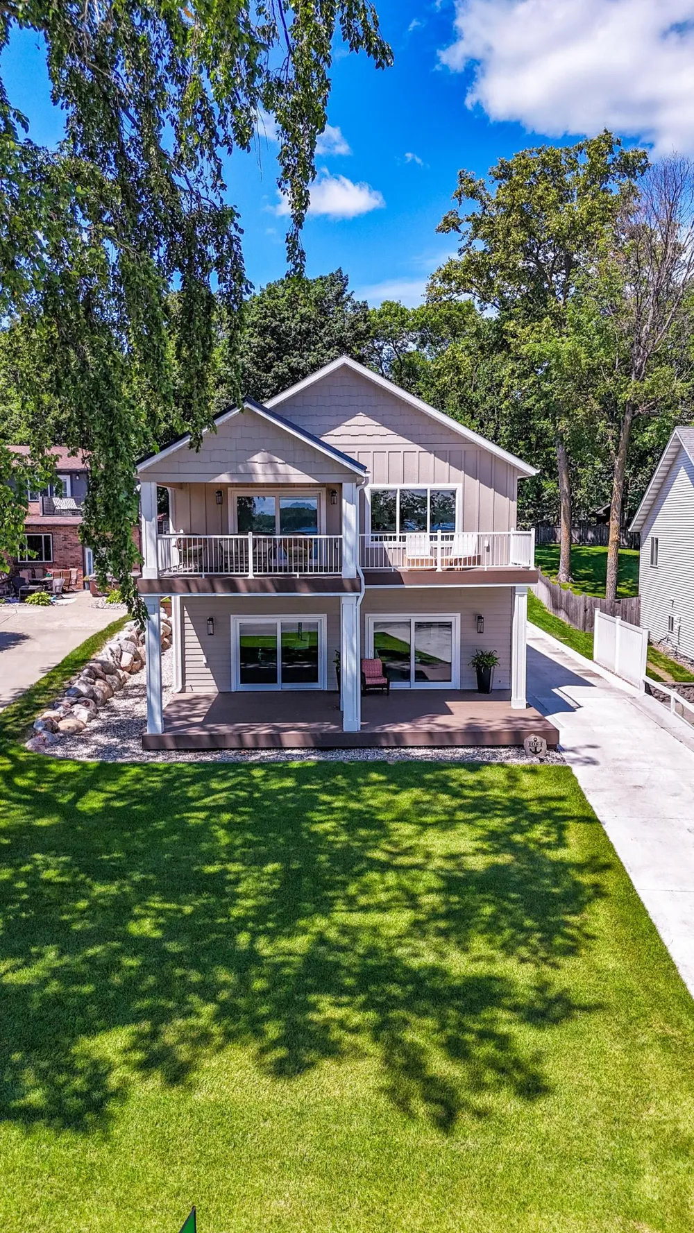 1084 W Lake Drive Detroit Lakes, MN 56501