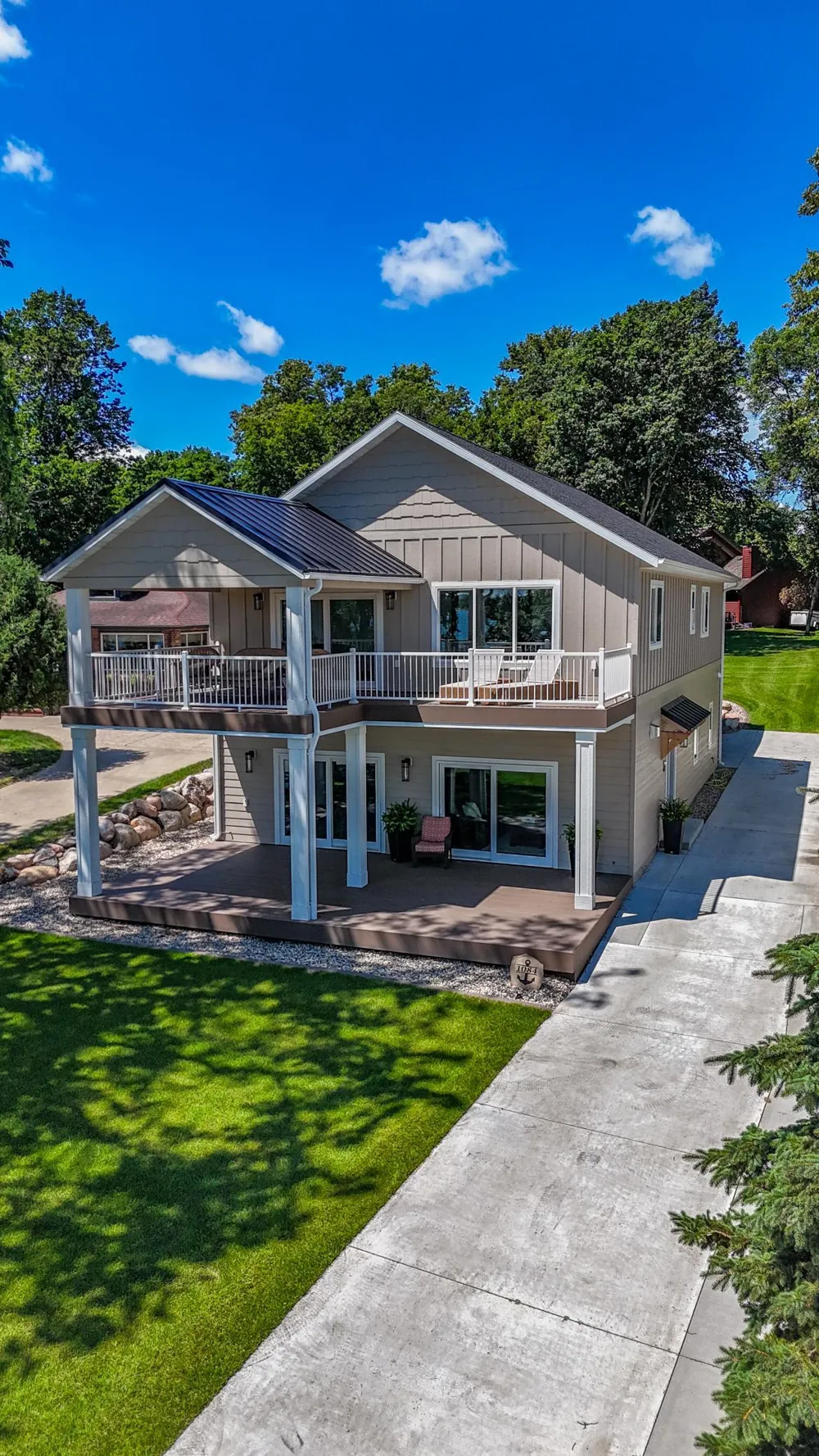 1084 W Lake Drive Detroit Lakes, MN 56501