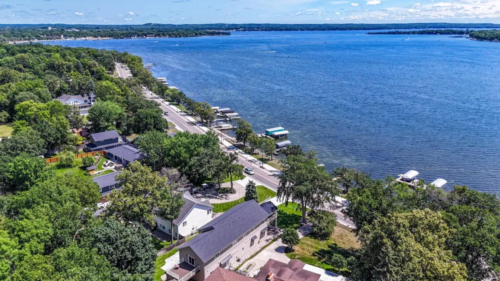 1084 W Lake Drive Detroit Lakes, MN 56501