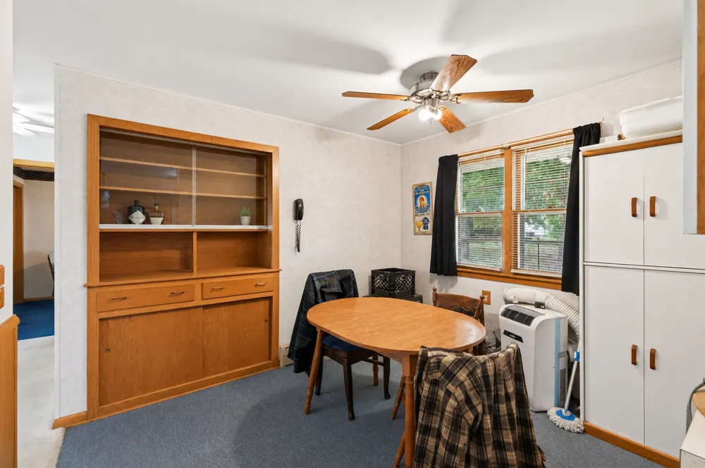 6516 Elm Street North Branch, MN 55056