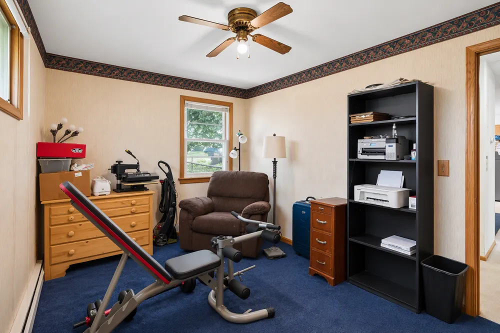 6516 Elm Street North Branch, MN 55056