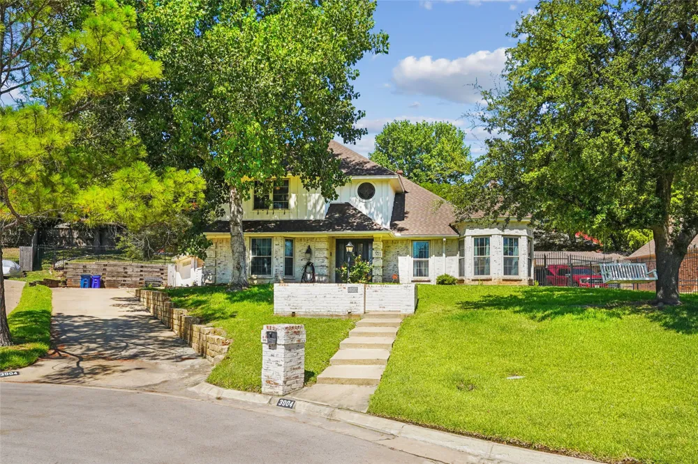 3904 Ashley Court Colleyville, TX 76034