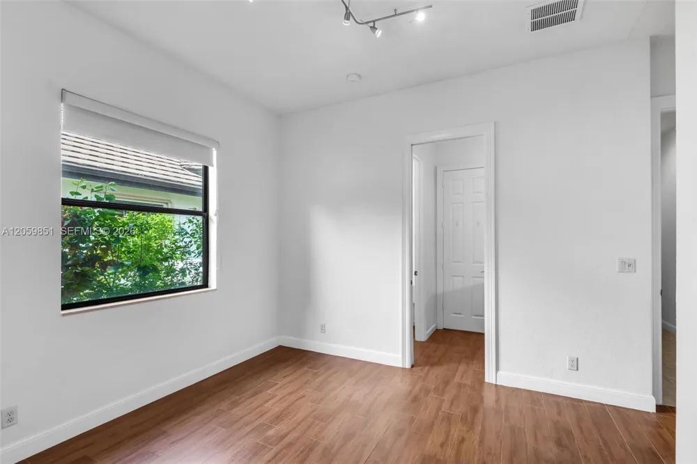 3617 Royalle Ter Wellington, FL 33449
