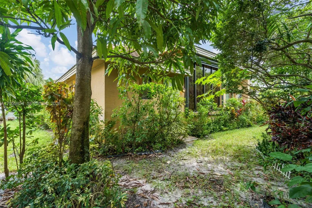 3617 Royalle Ter Wellington, FL 33449