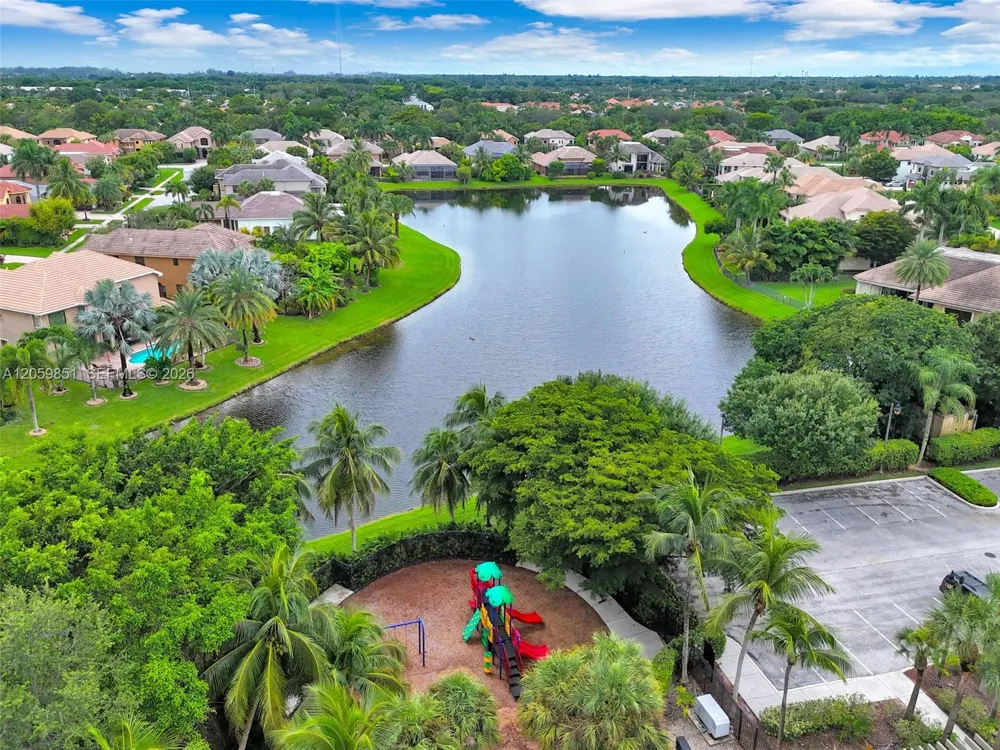 3617 Royalle Ter Wellington, FL 33449
