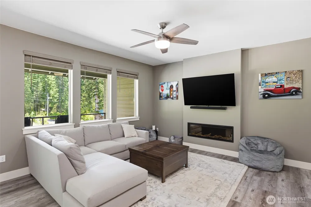 811 Wadsworth Loop Ronald, WA 98940