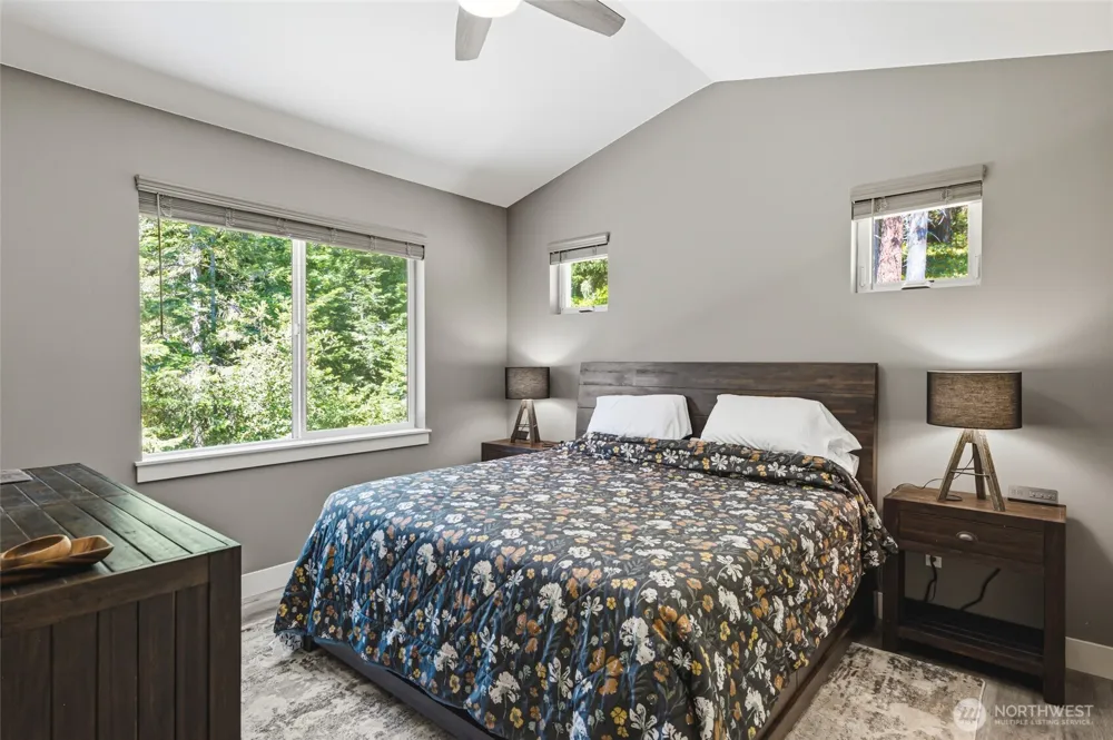 811 Wadsworth Loop Ronald, WA 98940