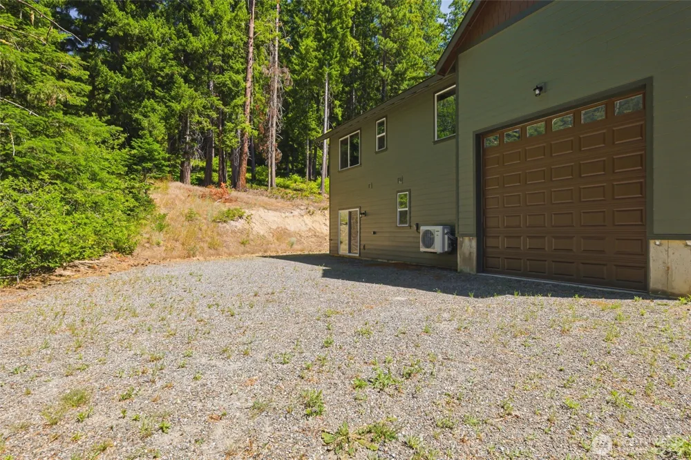 811 Wadsworth Loop Ronald, WA 98940