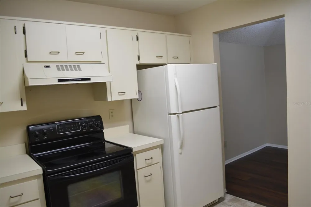 2197 FOX CHASE BOULEVARD #101 Palm Harbor, FL 34683
