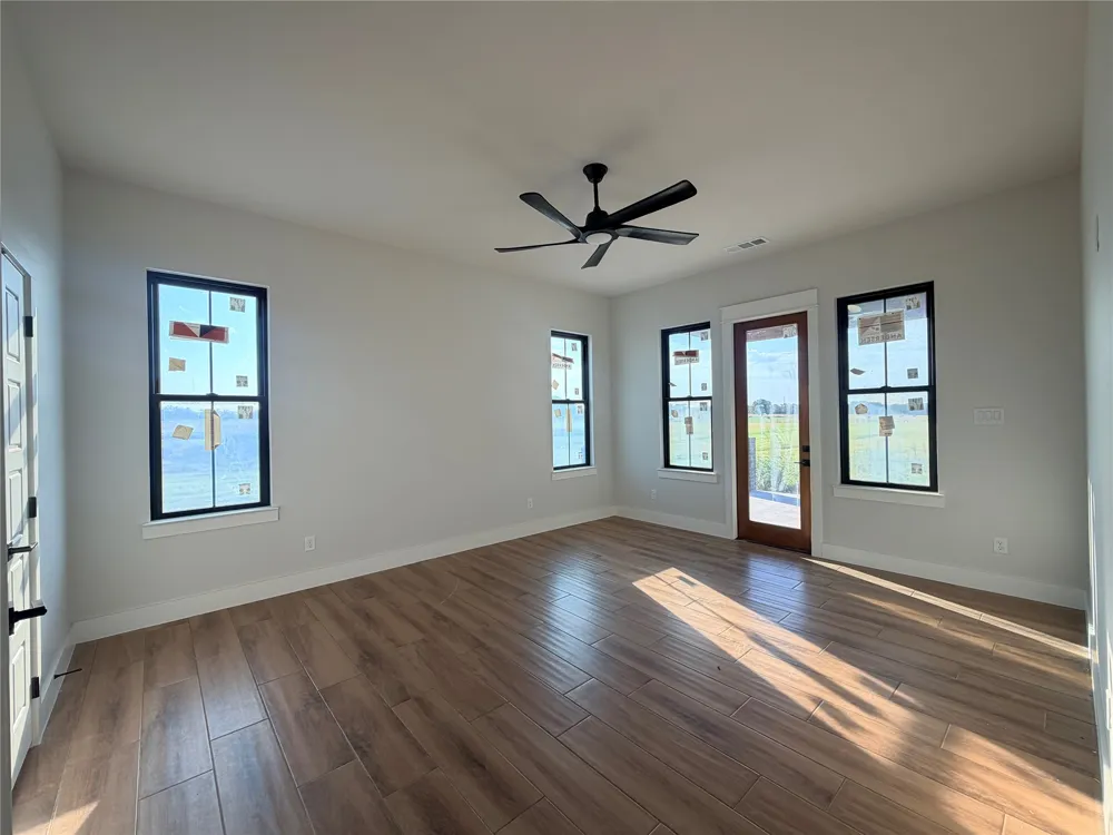 Monarch Court Poolville, TX 76487