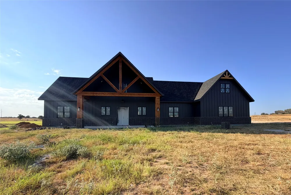 Monarch Court Poolville, TX 76487
