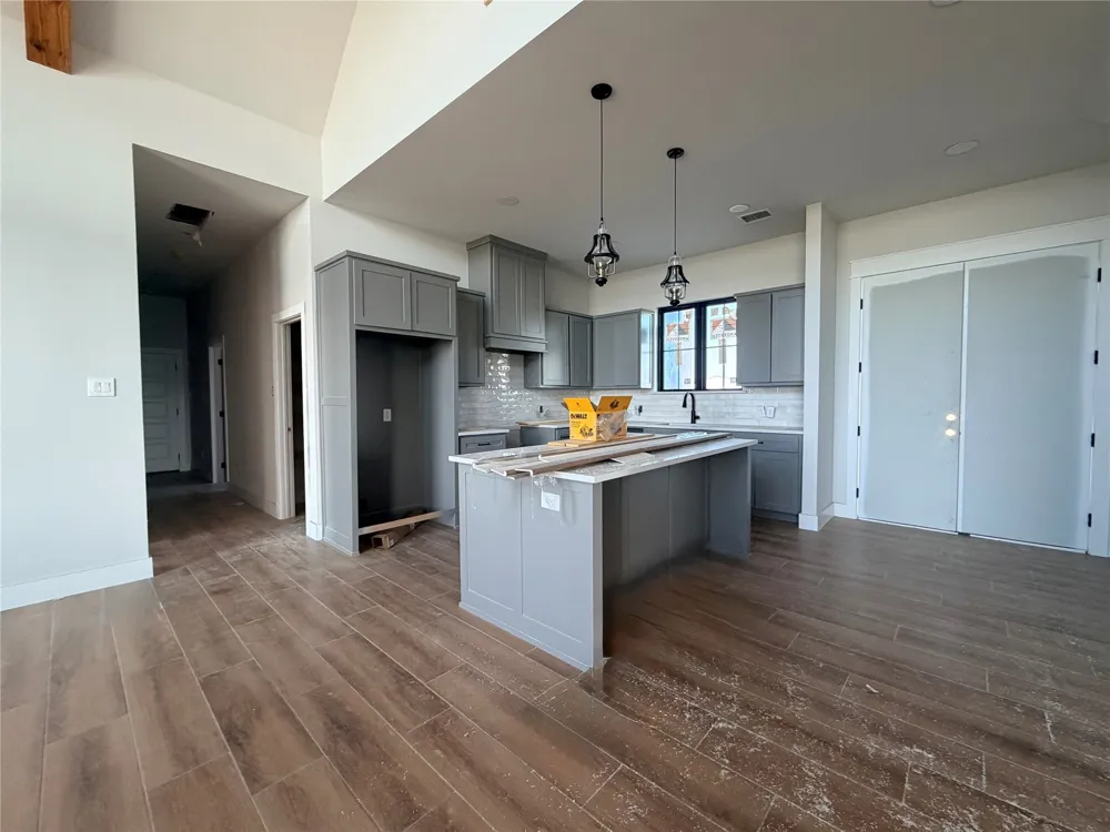 Monarch Court Poolville, TX 76487