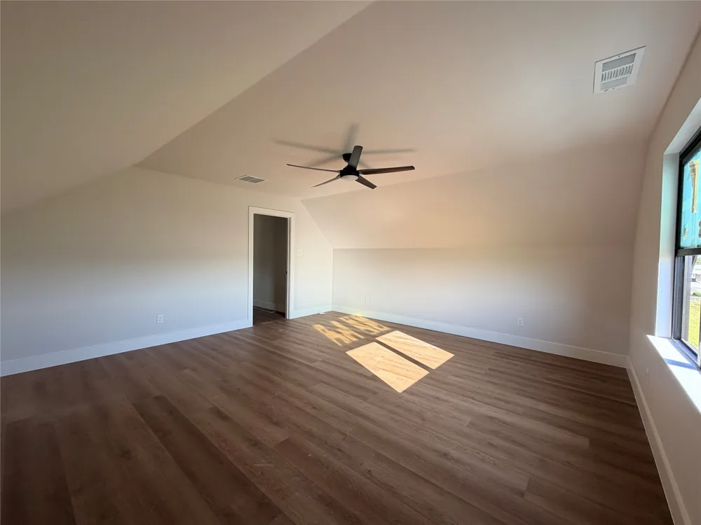 Monarch Court Poolville, TX 76487